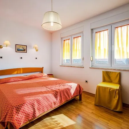 Valessia House With Umag